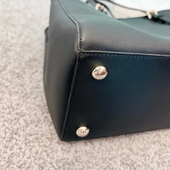 Michael Kors Jet Set Travel Large Tote Black - Picture 13 of 15